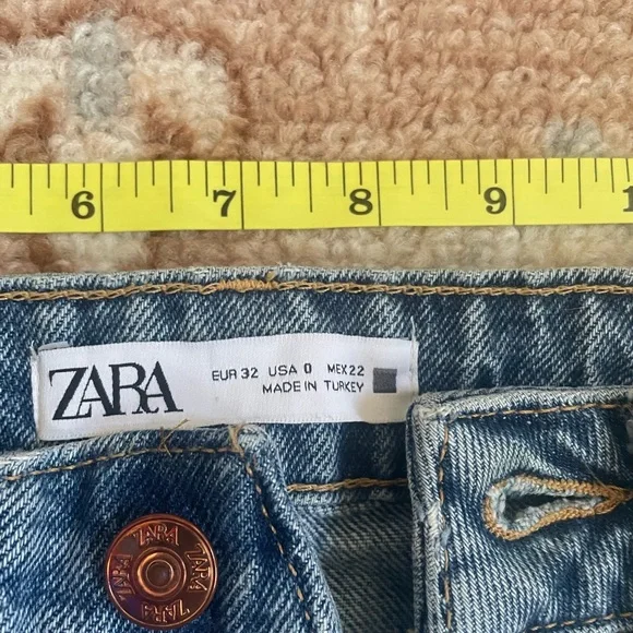 Zara Blue Distressed Straight Leg Jeans - Picture 2 of 7